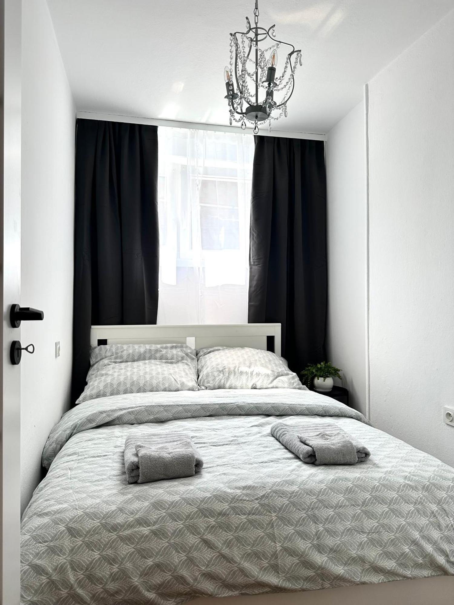 Apartment Wita Stwosza - Self Check-in 20h