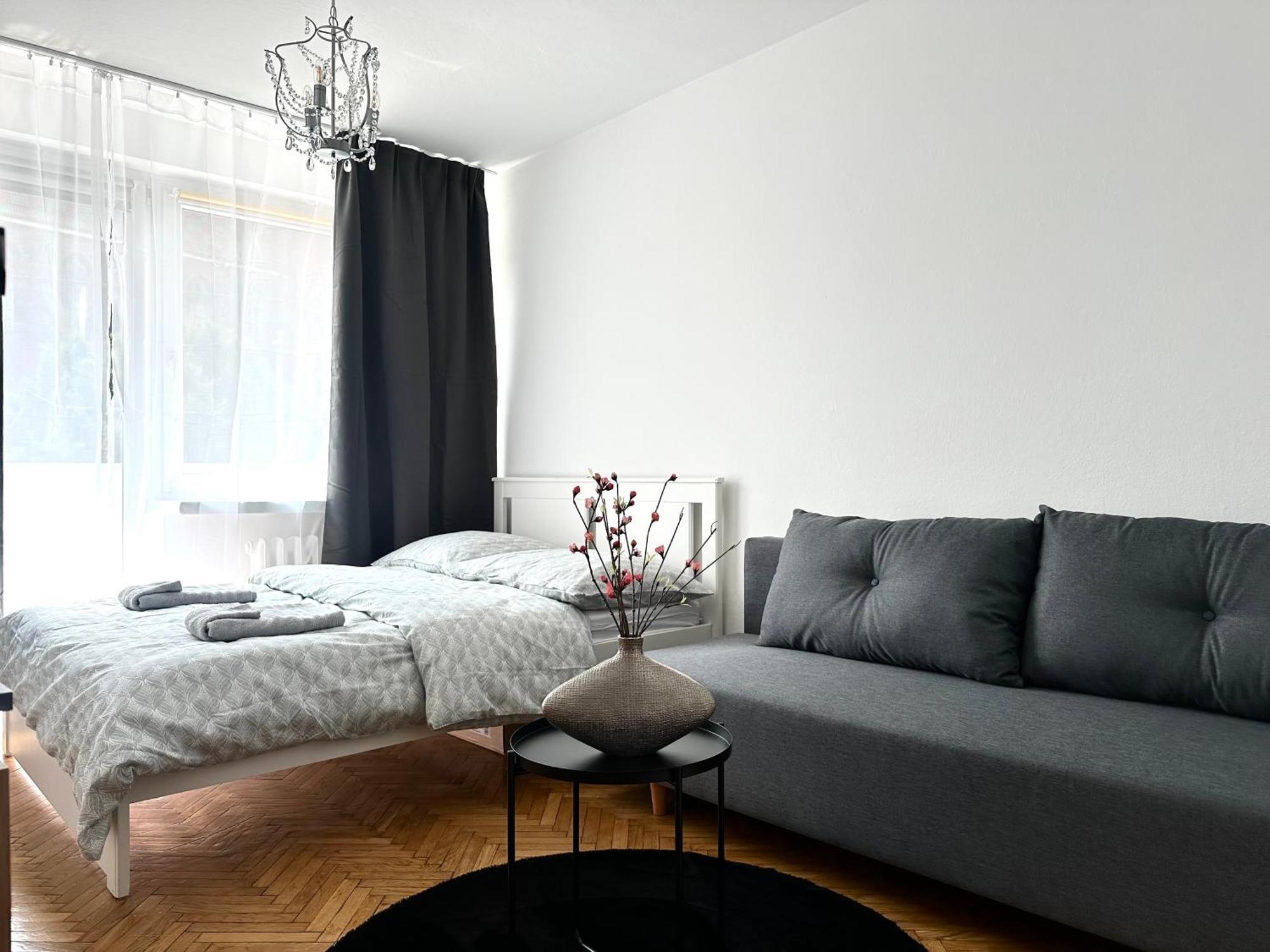 Apartment Wita Stwosza - Self Check-in 20h Wroclaw